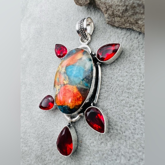 OYSTER TURQUOISE/GARNET PENDANT - Picture 6 of 6